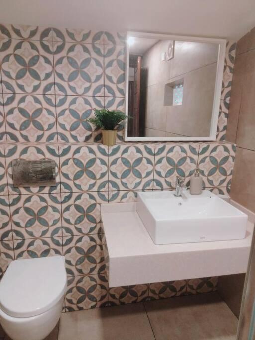 A Quaint Cottage With Rajah'S Seat View. Madikeri Extérieur photo